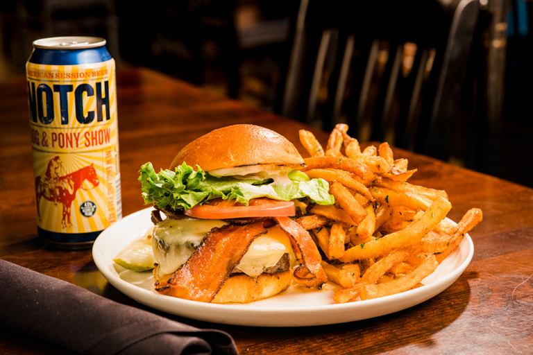 zChamber Food BurgerBeer 768x512